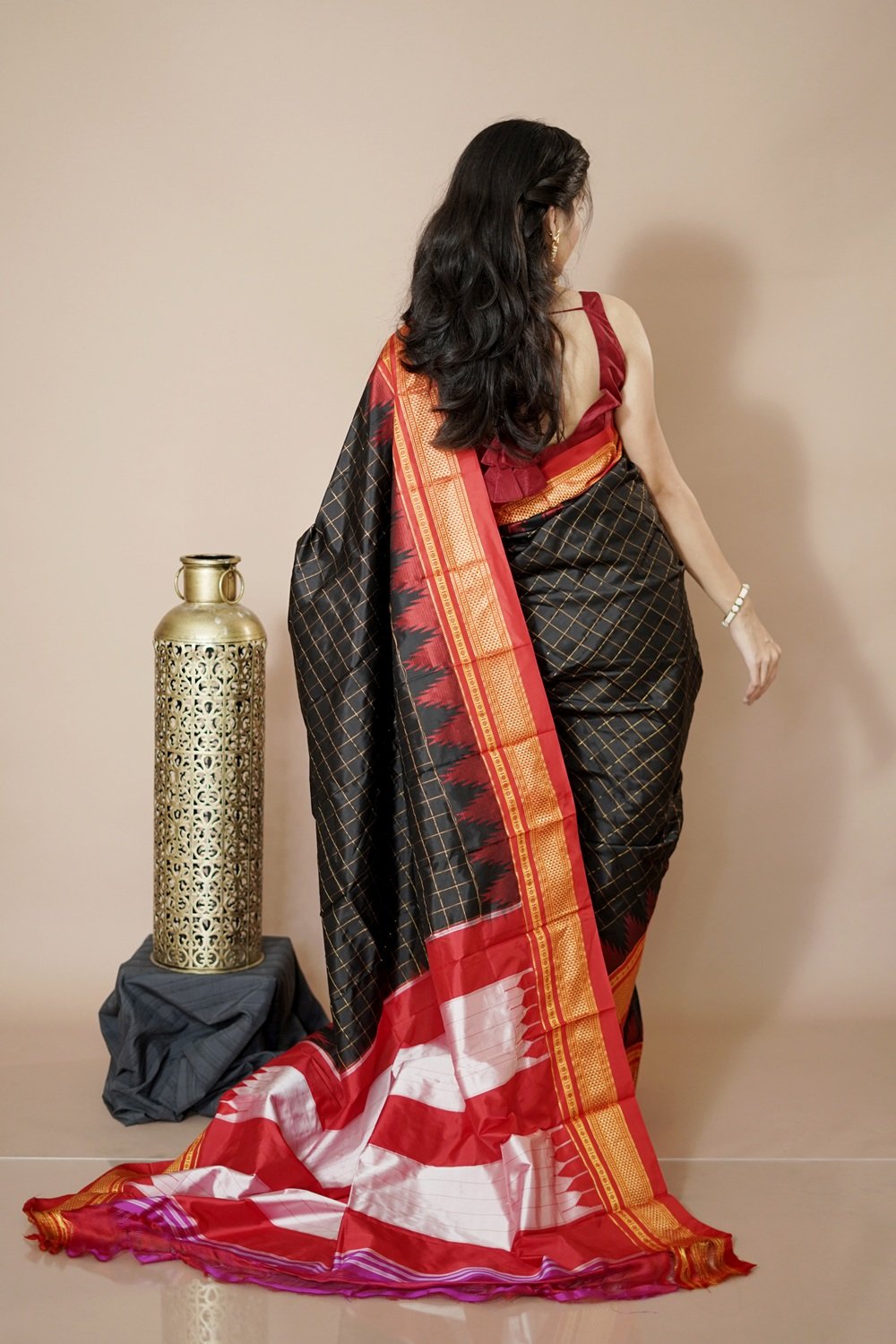 ilkal soft silk black with red border (1115) ilkal soft silk black with red border (1115)