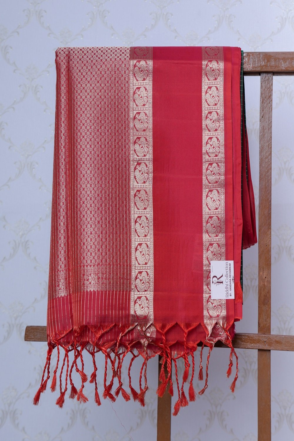 soft silk (1945)