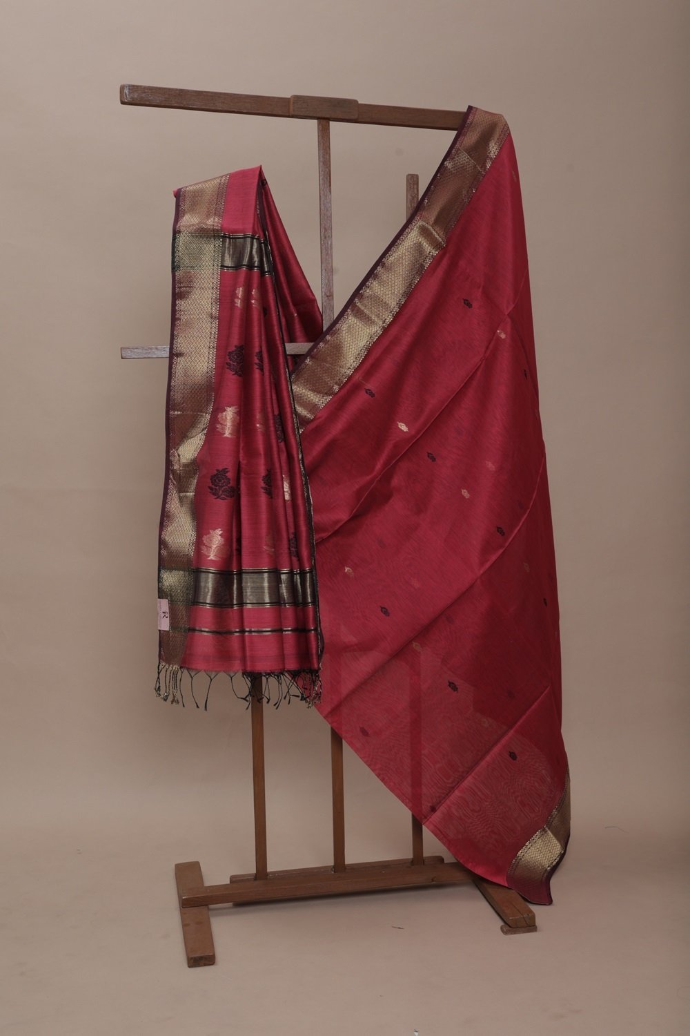 maheshwari saree (1053) maheshwari saree (1053)