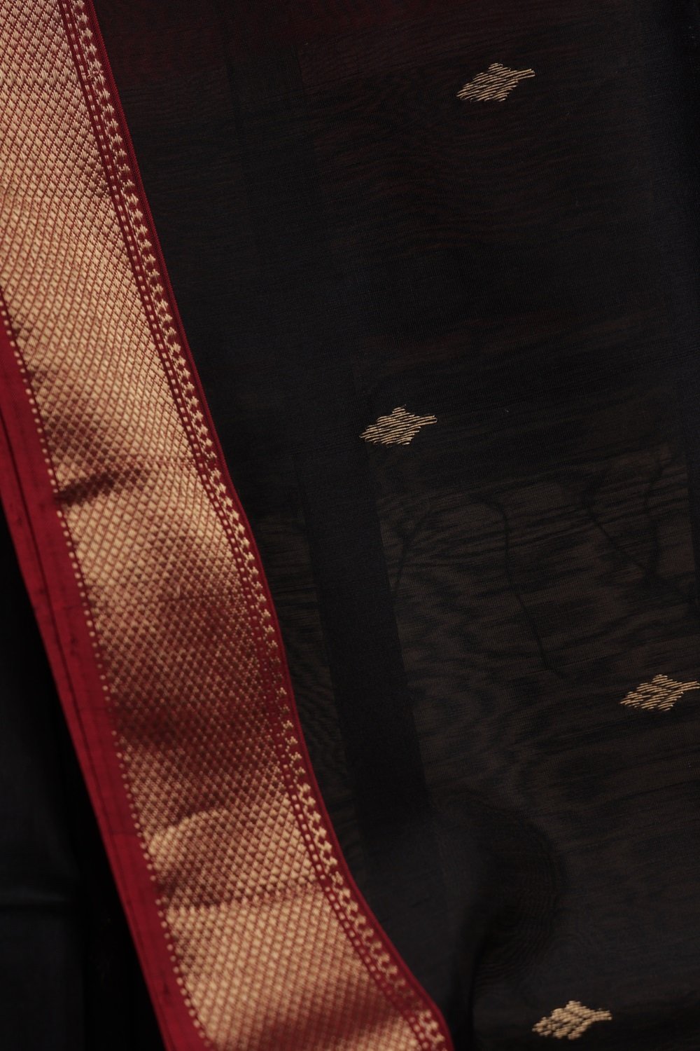 maheshwari saree (1053) maheshwari saree (1053)